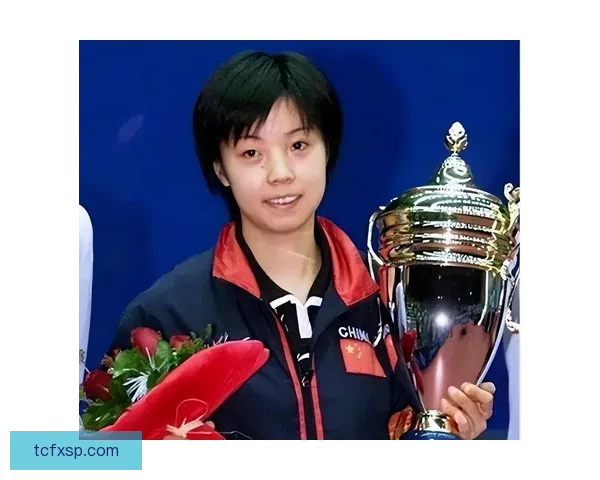 乒坛巅峰对决张怡宁与冯天薇智慧力量的经典较量跨越时代的荣耀对抗